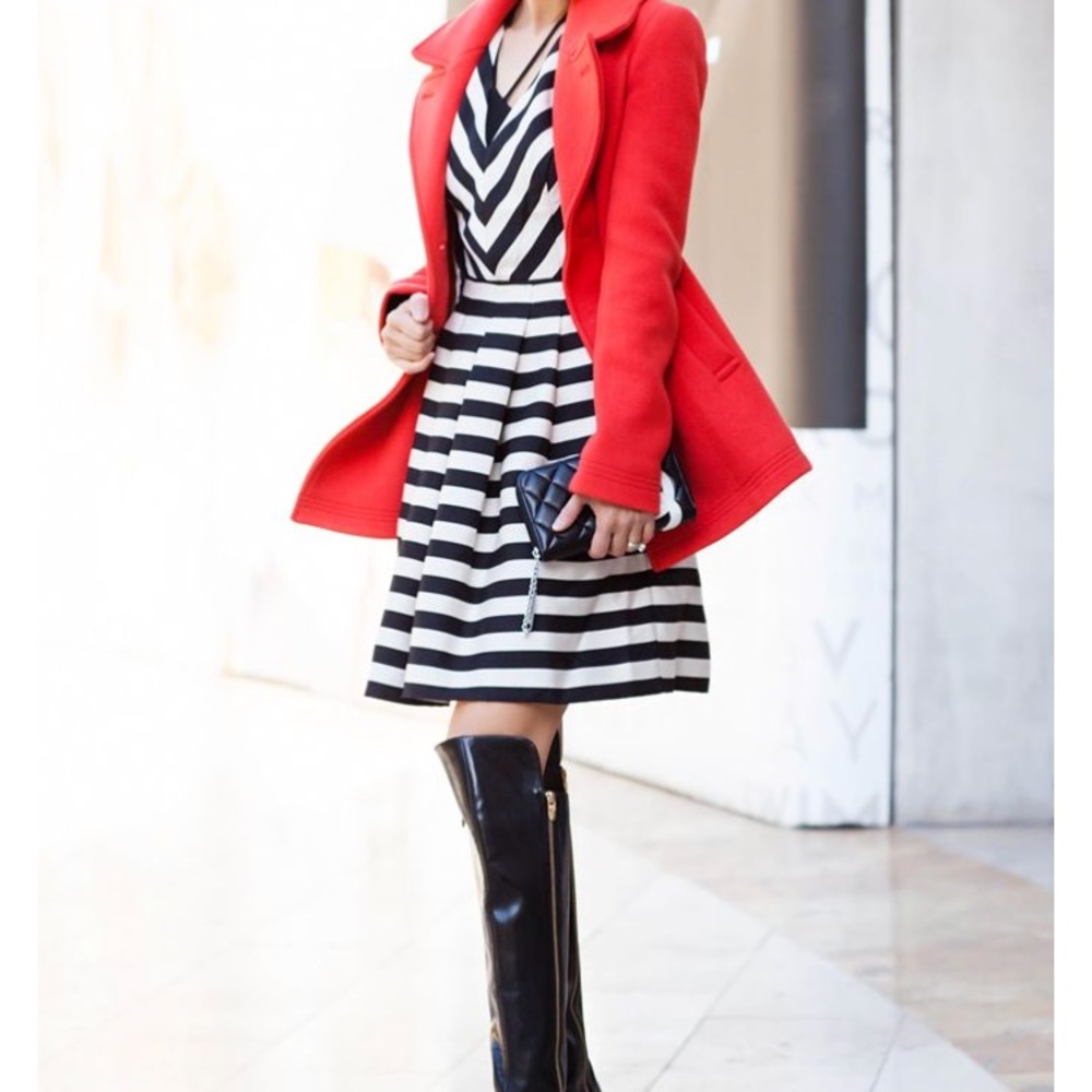 Banana Republic black and white striped dress